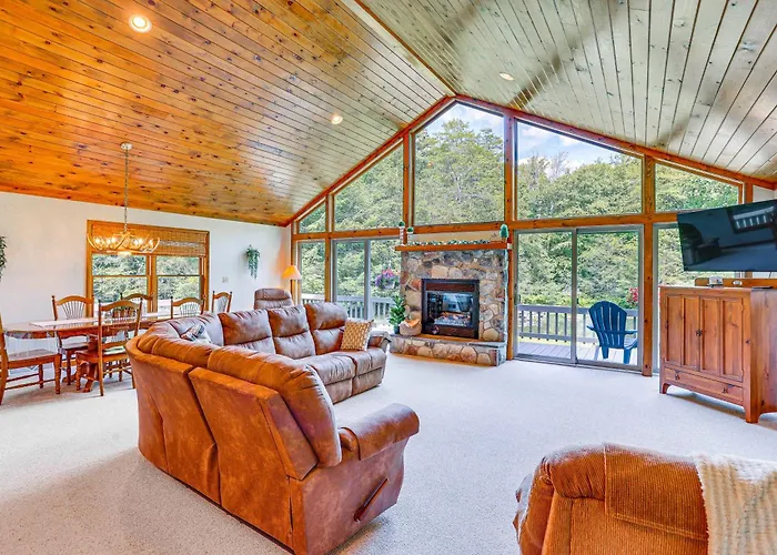 Pennsylvania Cabin Hideaway Fire Pit And Deck!
